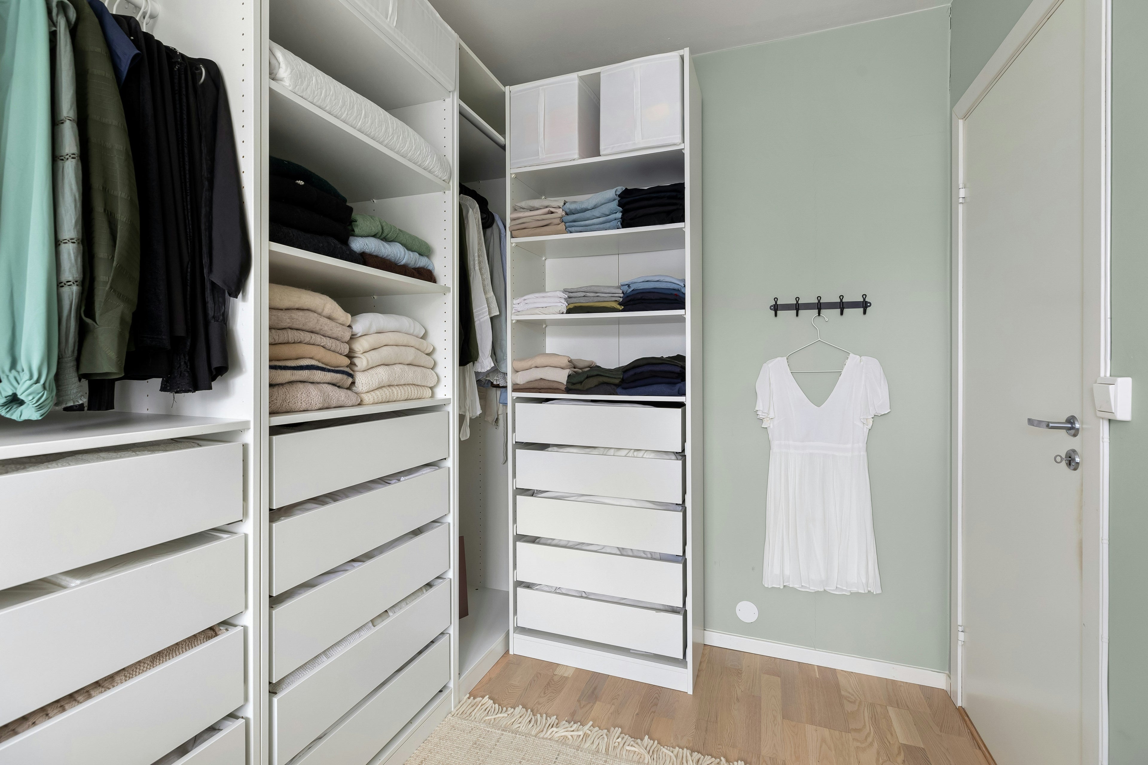 The Ultimate Guide to Protecting Your Clothes: Expert Garment Care and Storage Tips