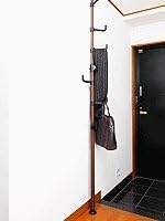 PRINCE HANGER Vertical One-Touch Pole Coat Rack — 6 Independent Rotating Hooks (Silver)