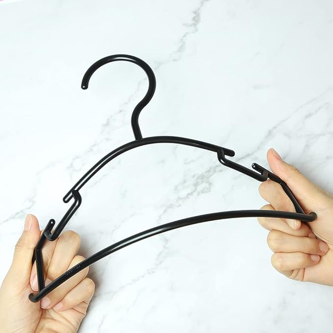 GoodtoU Plastic Baby Hangers, 100 Pack, Black, Suitable for Toddlers, 10.2in x 6in