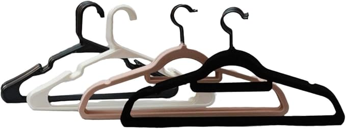 SPN Hangers (Black Plastic 50 Count)