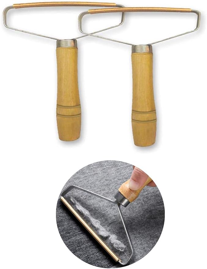 Carpet Pet Hair Remover, Portable Spark Lint Roller with Wooden Handle, Carpet Pile Brush with Double Sided Metal Scraper Suits Indoor Carpet, Pet Hair, Car Carpet,2 Pcs