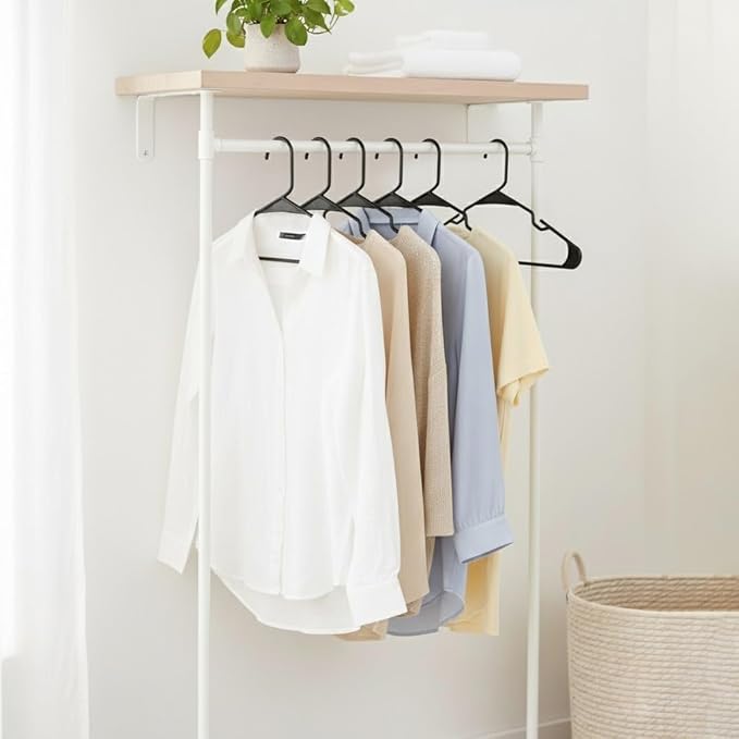 Utopia Home Plastic Hangers 200 Pack - Perfect Space Saving Clothes Hanger - Durable and Strong - Perfect Closet Organizers with Shoulder Grooves (Black)