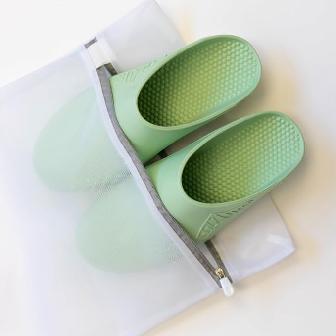 CALZURO Laundry Bag for Clogs - Designed for All Calzuro Footwear, Fine Mesh Material, Durable Zipper Closure with Cover for Snag Prevention, Gentle Wash, Protects Shoes and Clothes in Washing Machine