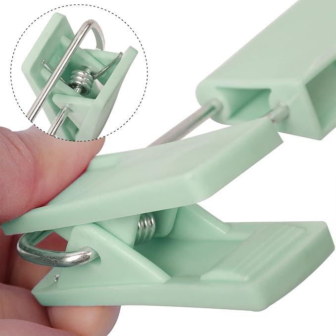 Pants Hangers with Clips Skirt Hangers for Women Plastic Clip Hanger for Pants Clothes Hanger (50pack, Green)