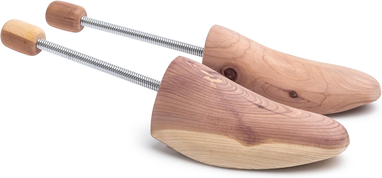 Cobbler’s Choice Cedar Travel Shoe Tree – Lightweight Travel Design