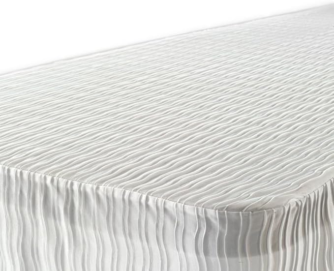 The Folding Table Cloth 4 Foot White
