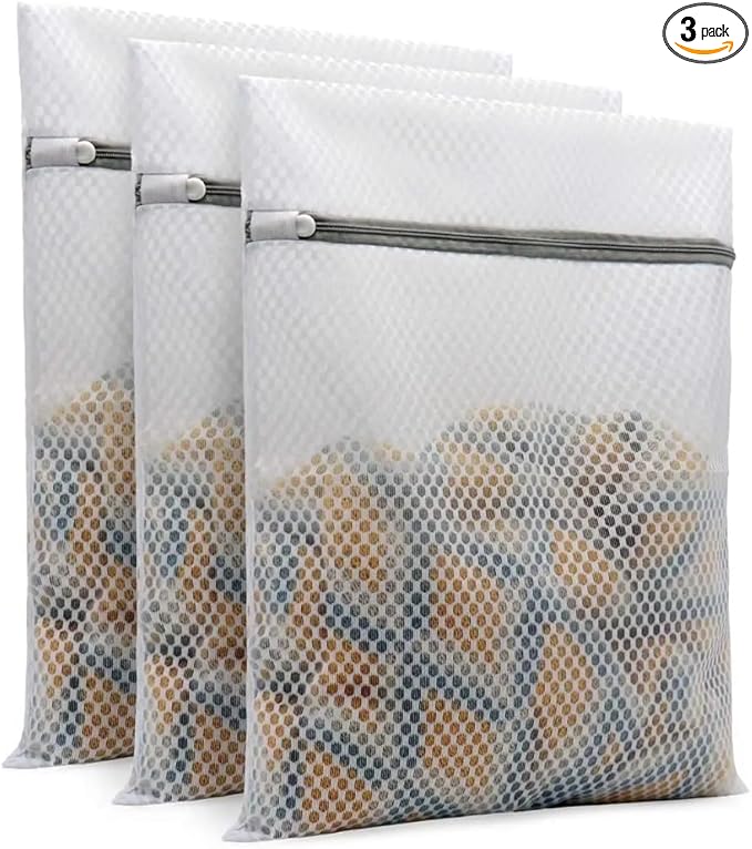 3-Pack Mesh Laundry Bags for Delicates (12x16 in, Medium) – Durable Honeycomb Wash Bags with Zipper – Protect Lingerie, Socks, Baby Clothes & Bras – Reusable for Laundry & Travel