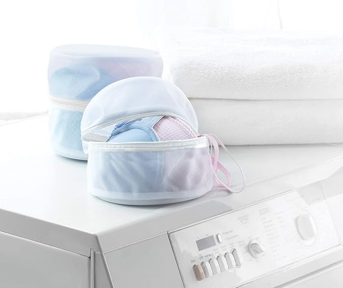 Smart Design Intimate Wash Bag with Safety Zipper - Set of 2 - Washing Machine Safe - Fine Mesh Nylon Polyester - Bra, Hosiery, Pantyhose, Delicates, Lingerie, & Baby Clothes - 6.5 x 5.5 Inch - White