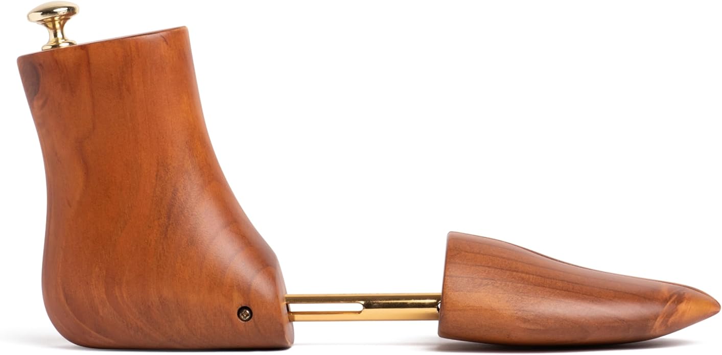 Cobbler's Choice Co. Finest Quality Men’s Boot Tree – Varnished Natural Wood, Timeless Design, Signature Finish, Brown