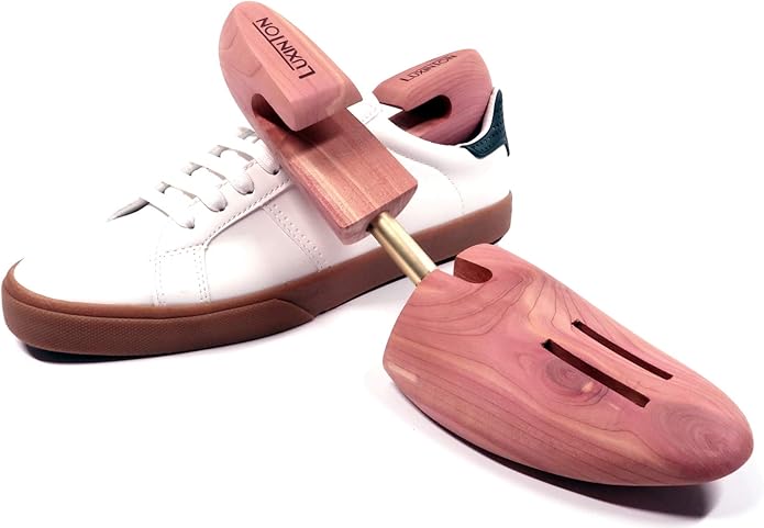 Cedar Shoe Tree Keeper for Men Hudson Shoetree Adjustable Shoe Shaper Wood Shoe Tree