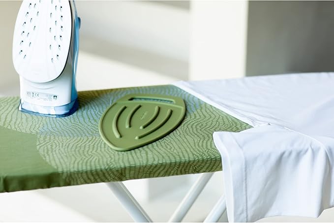 Brabantia Silicone Heat-Resistant Steam Iron Parking Pad (Calm Green) Protective Rest Holder for Hot Iron, Ironing Board Saver, Anti Burn Accessory