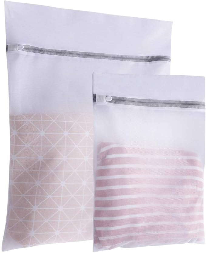 Lingerie Bags for Washing Delicates,Bra Fine Mesh Wash Bag,Keep Cloth Shape in the WasherDelicates Laundry Bags,Small Fine Mesh Laundry Bags，for Jackets, Curtains, Jeans (1 Large,1 Medium)