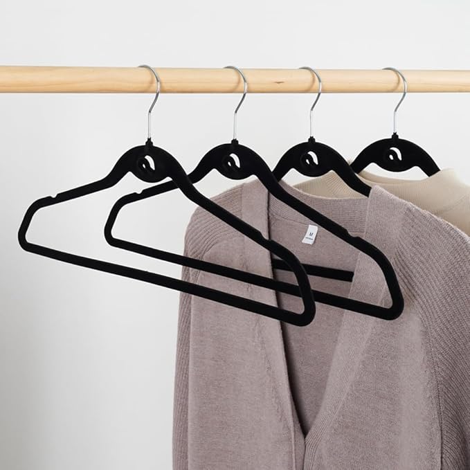 Heavy Duty Velvet Hangers with Cascade Hook, Durable, 360 Degree Rotatable Hook (30, Black)