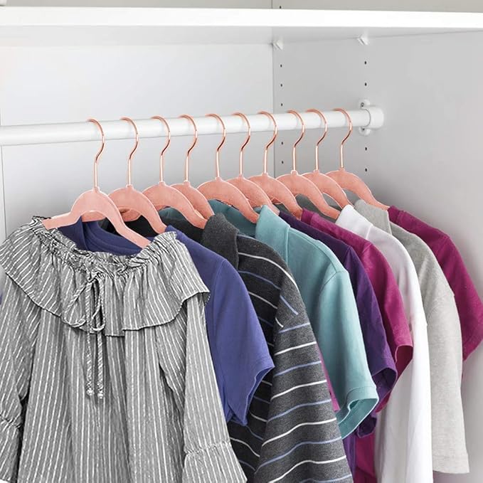 VECELO Premium Velvet Suit Heavy Duty(30 Pack) -Non Slip & Space-Saving Clothes Hangers with 6 Finger Clips & Tie Rack Excellent for Men and Women(Pink)