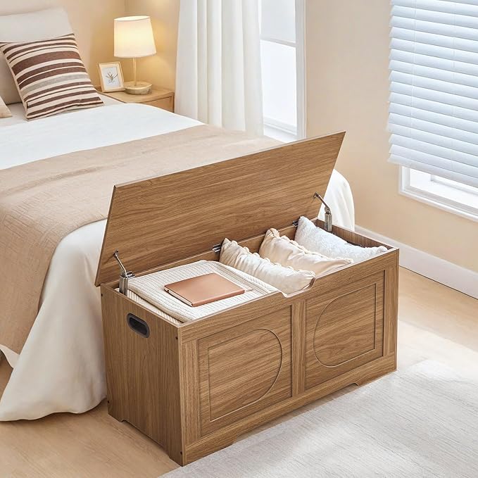 Storage Chest, 39.4” Toy Box, Entryway Storage Trunk, Shoe Bench with Storage, Engineered Wood Storage Cabinet with 2 Safety Hinges, Entrance Bench for Living Room, Honey Brown SCOR2001