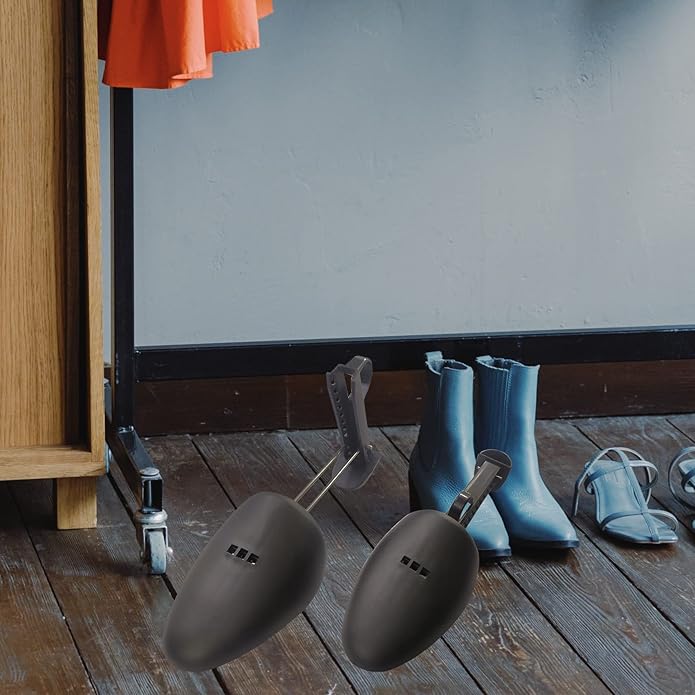 Shoe Trees for Sneakers Shaper Plastic Men Shoe Stretcher Shape Boot Holder