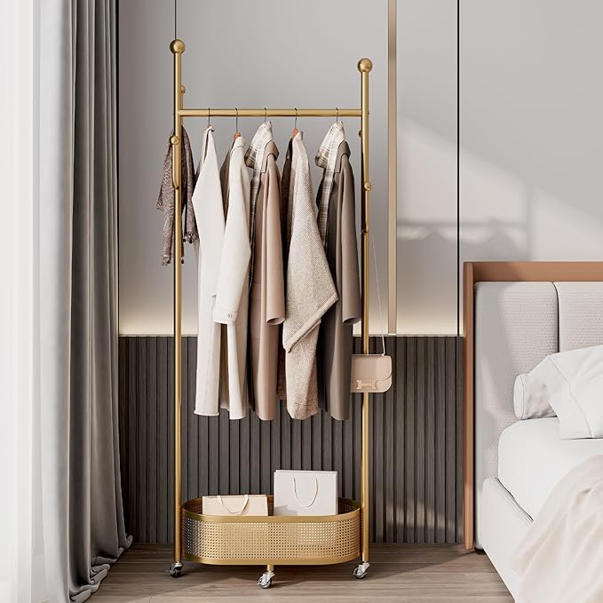 Multifunctional coat rack with storage basket 360° movable rotation｜Bedroom and living room storage artifact｜Hanging clothes/hats/bags/scarves｜Space-saving and stylish home｜Home essential