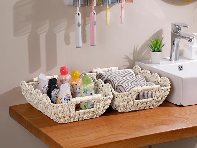 Small Scalloped Basket,Boho Decortive Wicker basket with Wooden Handle,Hand-Woven Wicker Storage Baskets for Organizing,Shelves,Snack,Display,2 Pack