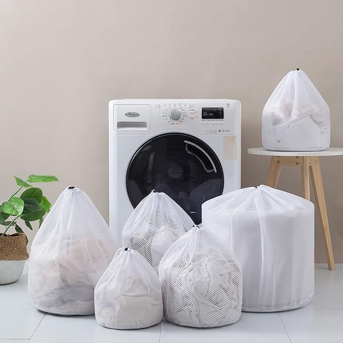 Mesh Laundry Bags, Pack of 4 Durable Drawstring Laundry Washing Bags for Delicates, Garments, Lingerie, Socks, Bras and Baby Clothes(White)