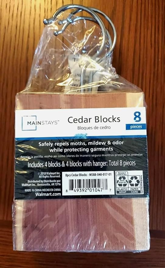 MS CEDAR BLOCKS (4 Blocks and 4 Blocks W/Hangers) 8 pieces