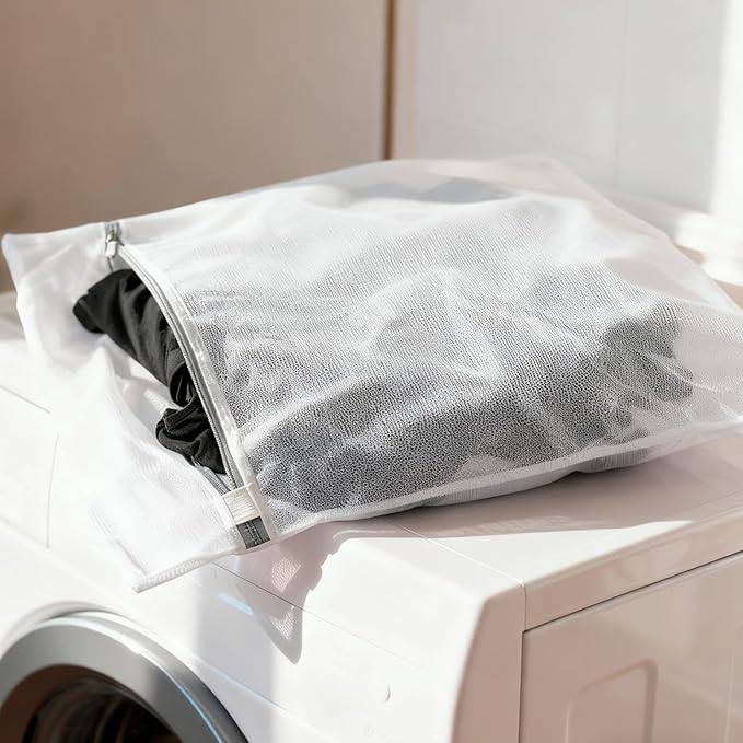 3 Pcs Premium Fine Mesh Laundry Bags, 20 x 24 Inches Durable Laundry Wash Bags with Sturdy Zipper for Delicates, Laundry Bag for Delicates, Garment Bag for Washing Machine (3 Extra Large)