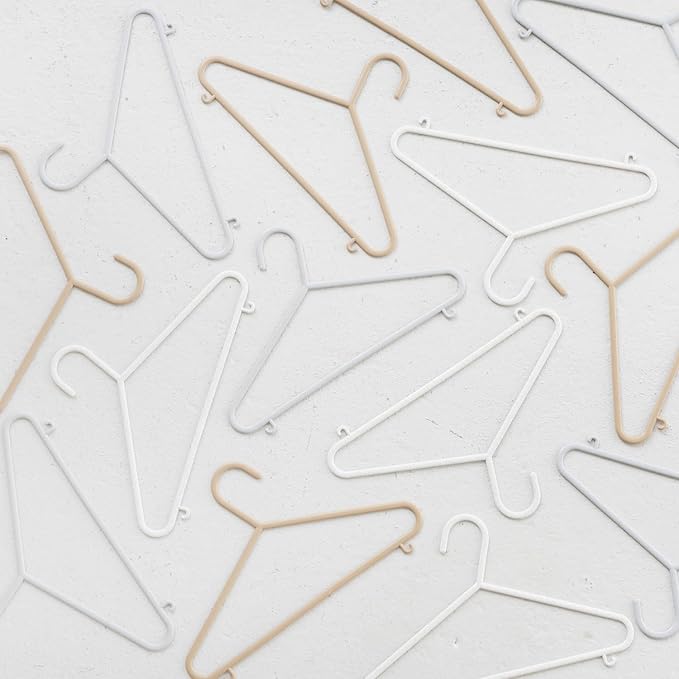 3 Sprouts Wheat Straw Plastic Hangers - 30-Pack Toddler Hangers for Child & Baby Clothes, Coats - Ideal for Small Girls, Boys, Children & Kids Closets - Speckled Assorted