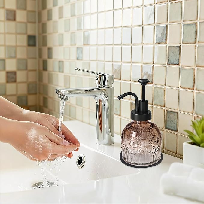 SheeChung Vintage Soap Dispenser, Kitchen Dish Soap Dispensers with Pump Mat, Glass Hand Soap Dispenser for Bathroom, Liquid, Lotion, Refillable, Rustic Farmhouse Decor-Brown (Black Pump, 1 pk)