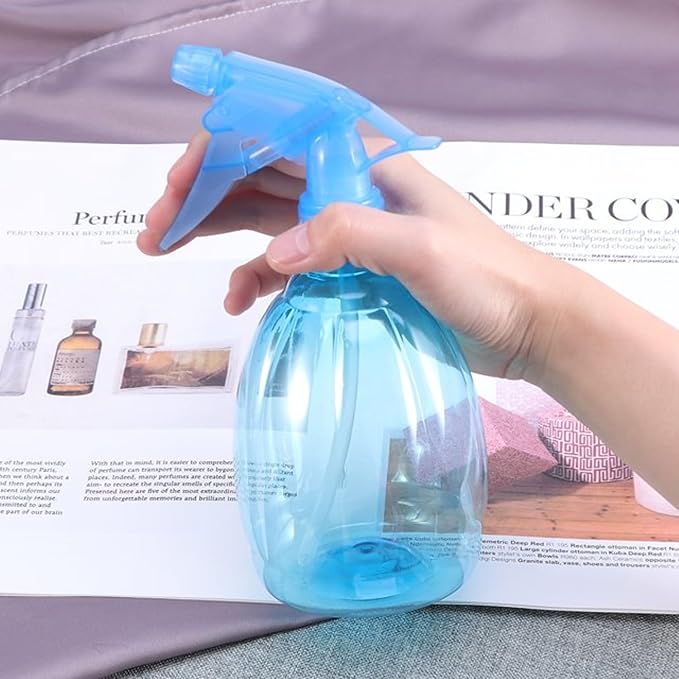 Spray Bottles 500ml 16 Oz Clean Squirt Bottle Colorful Multi-uses Spray Bottles for Cleaning, Water Flowers, Plant Care, Ironing, Hair Care, Gardening Cosmetics Kitchen Bathroom (Pack of 2) Blue