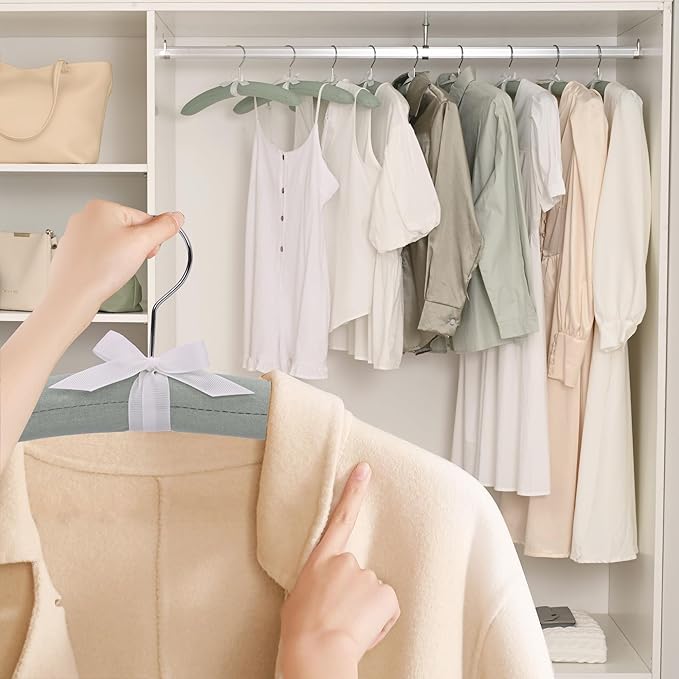 JS HANGER Padded Hangers - 17 Inch Extra Large Heavy Duty Fabric Covered Coat Hangers No Shoulder Bump for Women Clothes, Sweaters, Dresses, Clothing, Weddings, Lingerie Pack of 10, Mint Green