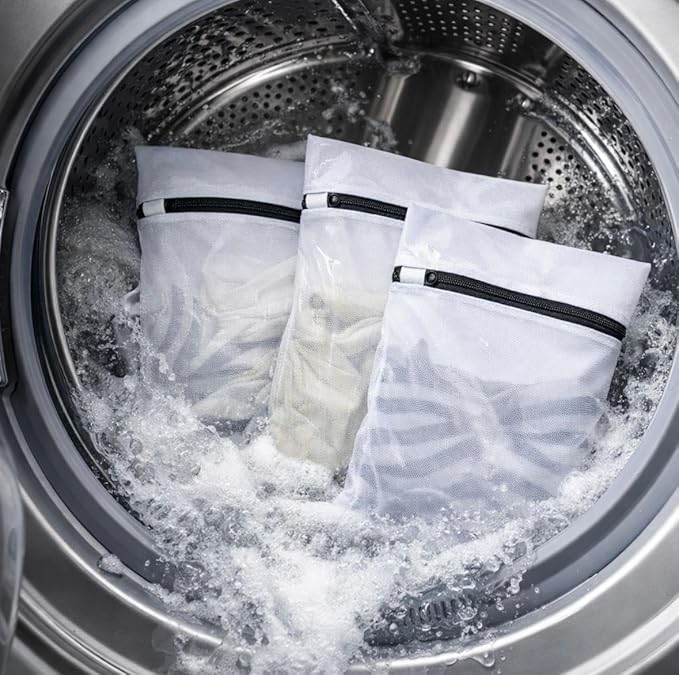 Mesh Laundry Bags for Delicates + 2 Wool Dryer Balls Reusable – Fabric Protection for Washing Machine & Dryer - Laundry Care Set
