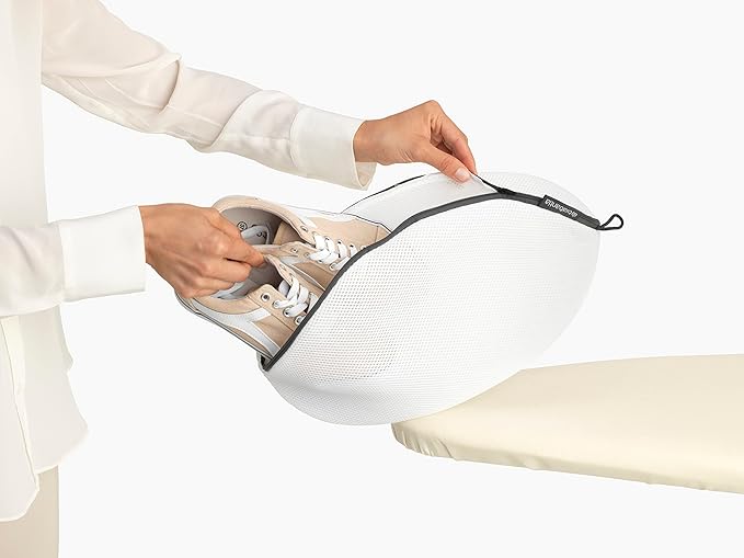 Brabantia Mesh Zip Up Sneaker Bag for Washing Machine (White) Laundry Protector for Cleaning Tennis Shoes, Running Shoes, Athletic Shoes