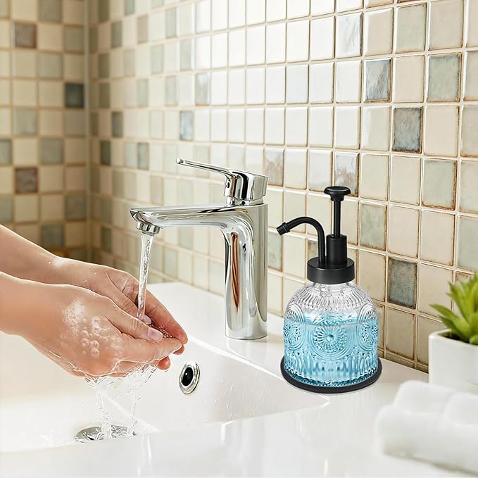 SheeChung Vintage Soap Dispenser, Kitchen Dish Soap Dispensers with Pump Mat, Glass Hand Soap Dispenser for Bathroom, Liquid, Lotion, Refillable, Rustic Farmhouse Decor-Clear (Black Pump, 1 pk)