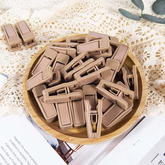 40 Pcs Plastic Baby Hanger Clips Slim-line Finger Clips Set for Clothes Hanger Velvet Hanger (Skin)