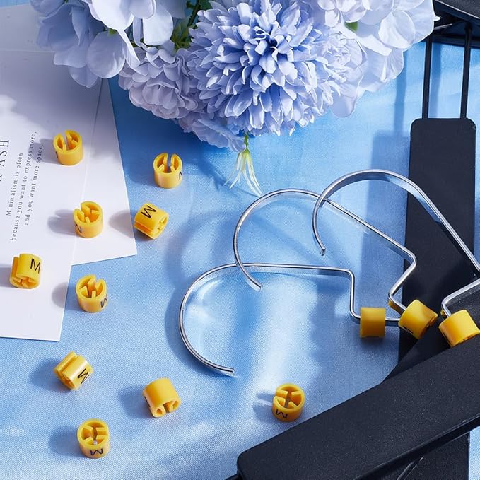 CRASPIRE 250Pcs Yellow Hanger Size Markers Size M Plastic Color Tags Clothes Hanger Size Markers Color-Coding Garment Markers Code Clip for Wire Hangers Clothing Pants