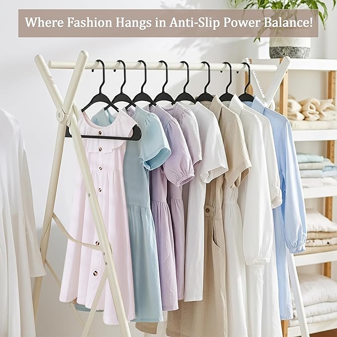Utopia Home Plastic Hangers 200 Pack - Perfect Space Saving Clothes Hanger - Durable and Strong - Perfect Closet Organizers with Shoulder Grooves (Black)