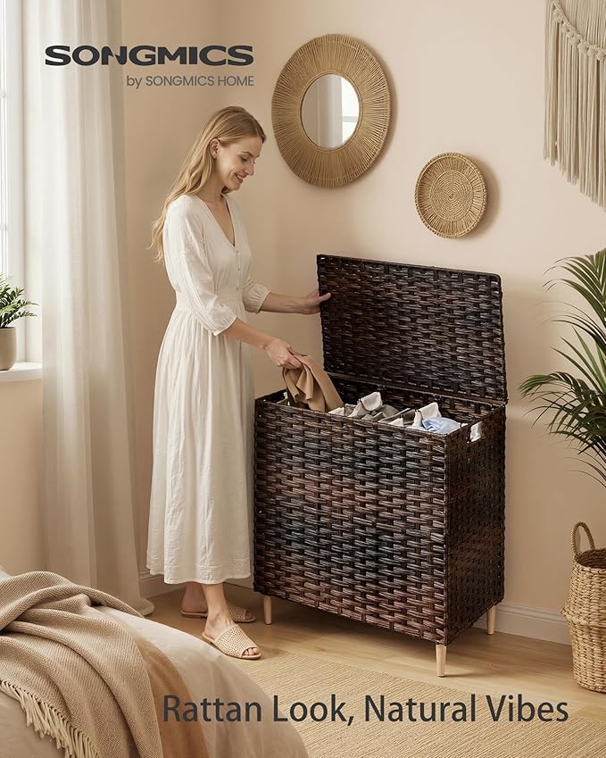 SONGMICS Laundry Hamper with Lid, 42 Gal. (160 L) PE Rattan Laundry Basket with Lid and Handles, Natural Material,Removable Machine Washable Liner, Chestnut Brown ULCB223ME01