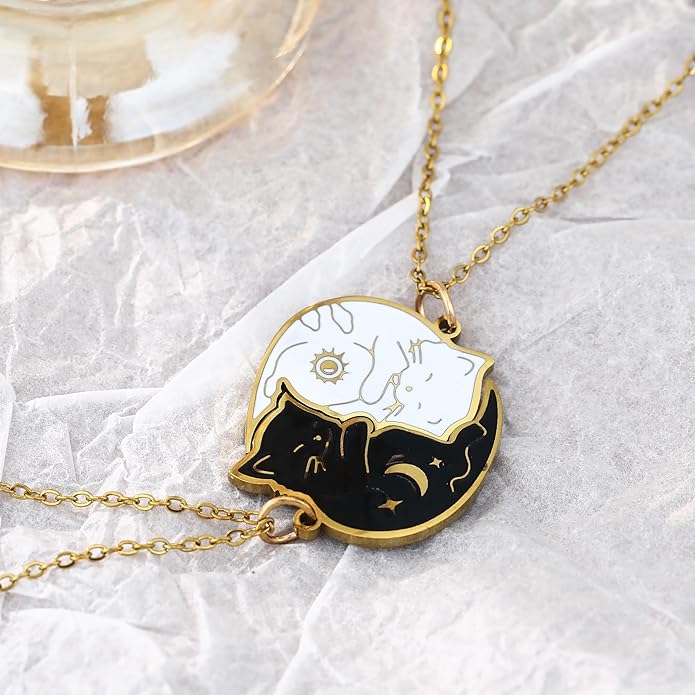 Chunky Gold Necklace for Women Gold Evil Eye Cowboy Pendant Necklace Dainty Paperclip Chain Vintage Luck Amulet Choker Necklaces Celestial Jewelry Gift
