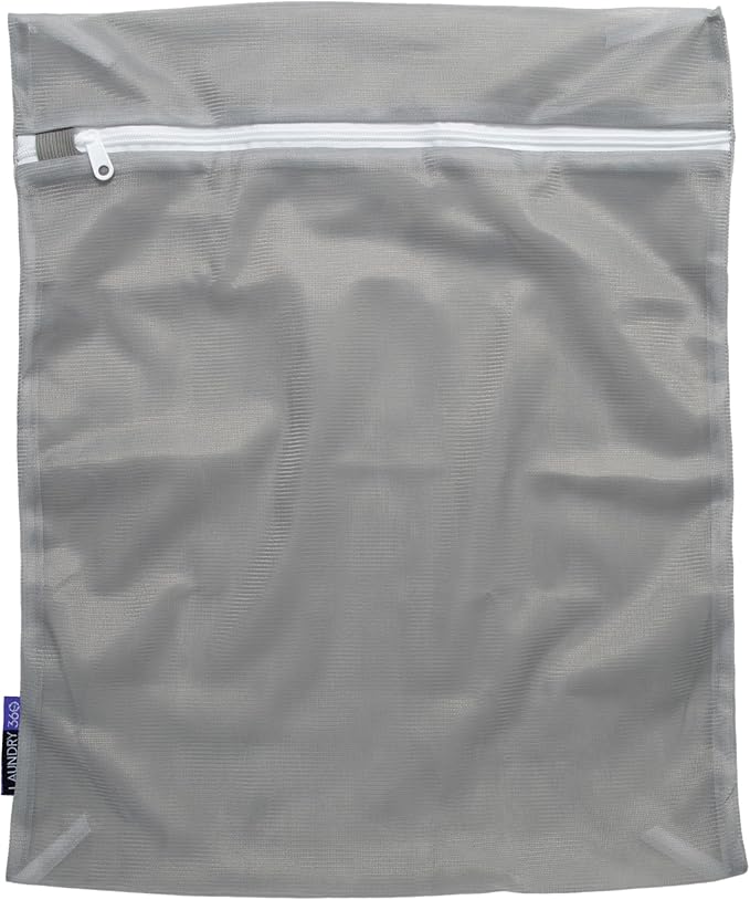 4 Pack Active wear Wash Bag Set | Set includes 2 Large Bags and 2 Medium Bags | Protect Clothing | Laundry Accessories | Assorted Colors