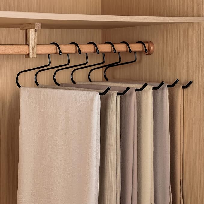 VASLIM 8 Pack Blanket Hangers Heavy Duty Black Vinyl Coated Nonslip - Great for Quilts, Comforters, Table Cloths, Towels, Sleeping Bags,Drapery and bedspreads(Black/Black)