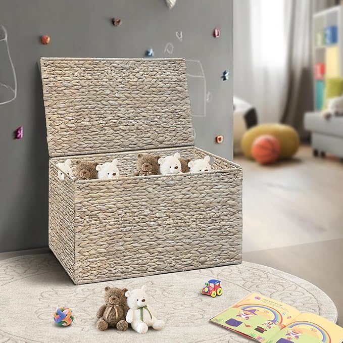 Water Hyacinth Storage Basket with Lid, 42.3 Gallon (160L) Wicker Storage Trunk with Handles, Handwoven Wicker Storage Basket for Blanket, Foldable, for Living Room, Laundry Room, White