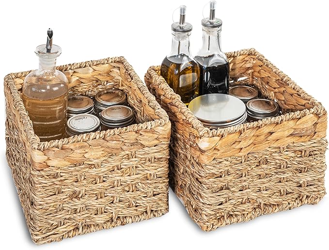 Small Wicker Baskets for Storage 2-Pack, Natural, Woven Baskets for Organizing Living Room, Pantry, Shelves, Wicker, Decorative - Small Size - 8x7x5.5 inches