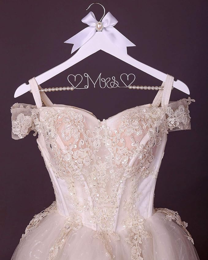 White Solid Wood Bridal Dress Hanger with Lady Wire Lettering for Bridal Wedding Party Gift (Pearl Silver Thread and White Hanger)