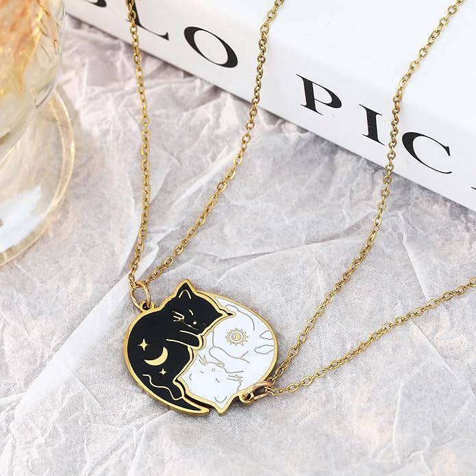 Chunky Gold Necklace for Women Gold Evil Eye Cowboy Pendant Necklace Dainty Paperclip Chain Vintage Luck Amulet Choker Necklaces Celestial Jewelry Gift