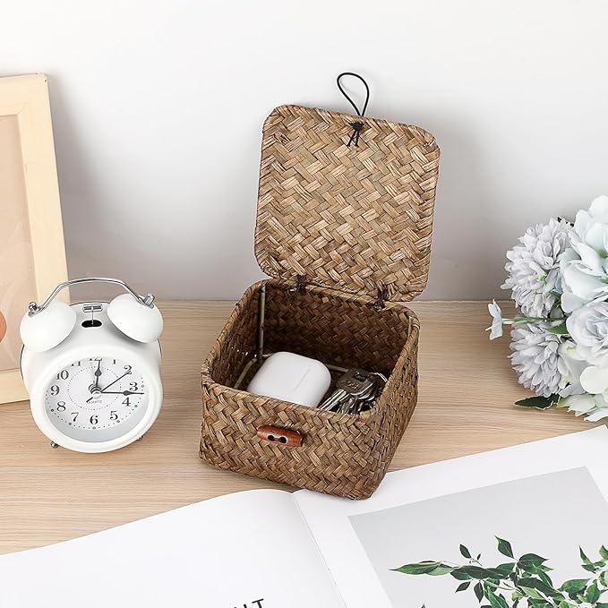 Seagrass Basket with Lid Natural Seagrass Storage Box Square Handwoven Basket Box for Shelf Multipurpose Desktop Organizer Bin for Key Candy, 4.7" x 2.7"